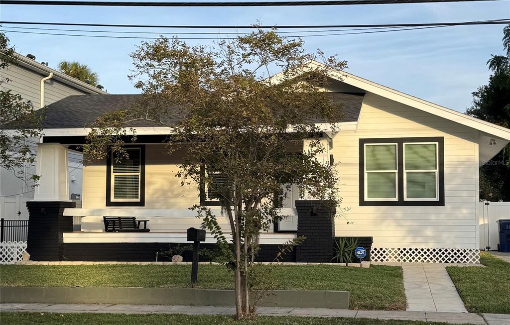 Photo of 212 S Fremont Avenue, Tampa, FL 33606 (MLS # TB8469215)