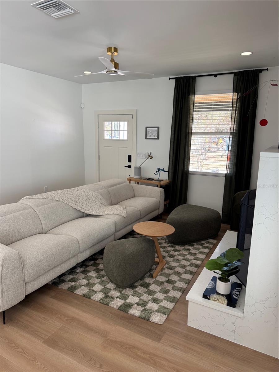 212 S FREMONT AVENUE