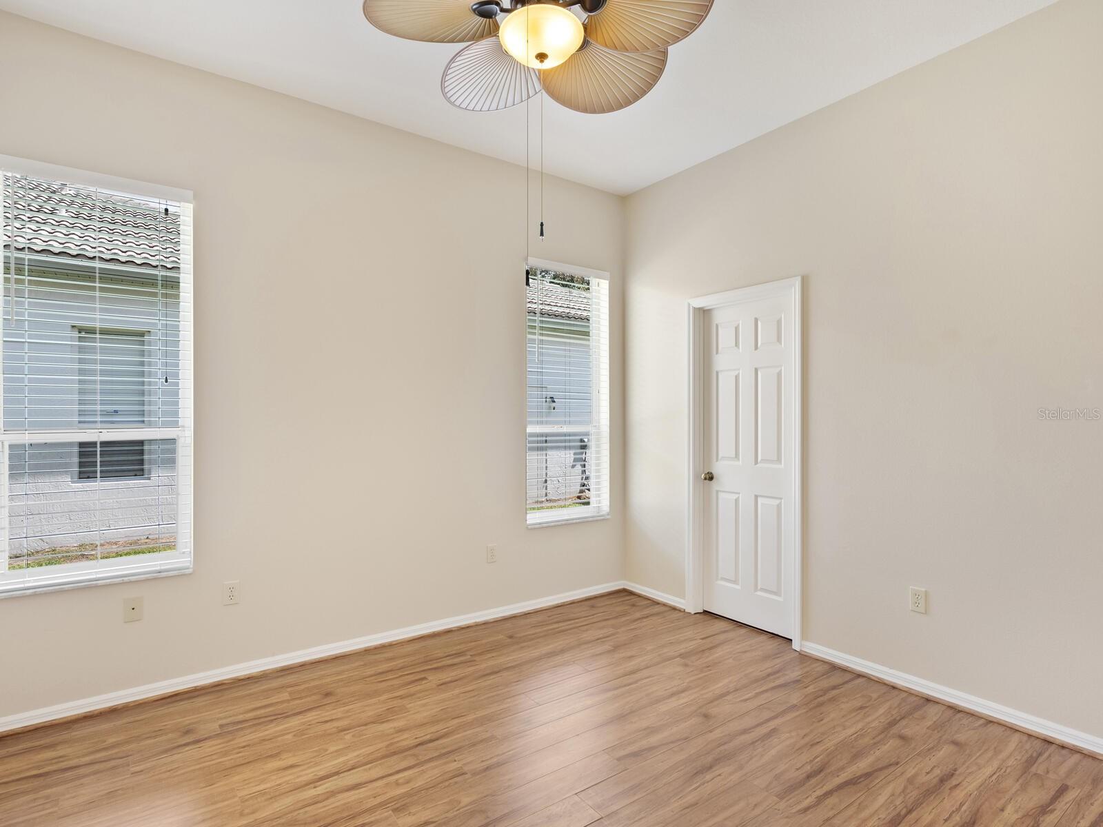 STRATFIELD PARK - THE MEADOWS - Residential