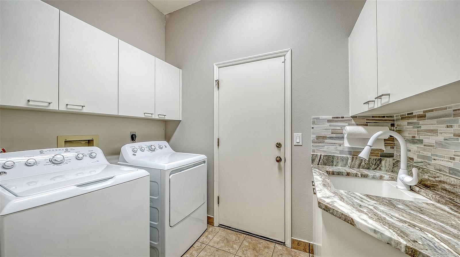 STRATFIELD PARK - THE MEADOWS - Residential