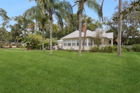 Tiny photo for 1021 E Third Avenue, Mount Dora, FL 32757 (MLS # G5102889)