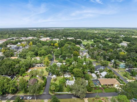 Tiny photo for 1021 E Third Avenue, Mount Dora, FL 32757 (MLS # G5102889)