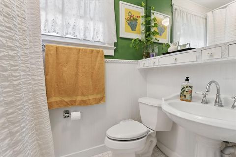 Tiny photo for 1021 E Third Avenue, Mount Dora, FL 32757 (MLS # G5102889)