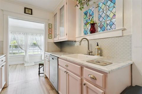 Tiny photo for 1021 E Third Avenue, Mount Dora, FL 32757 (MLS # G5102889)