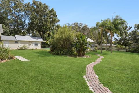 Tiny photo for 1021 E Third Avenue, Mount Dora, FL 32757 (MLS # G5102889)