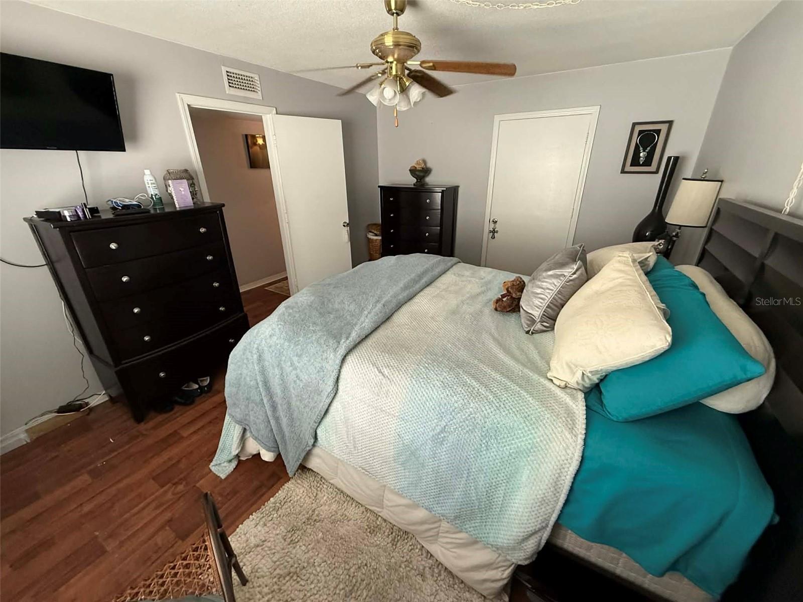 LES CHATEAUX CONDO - Residential