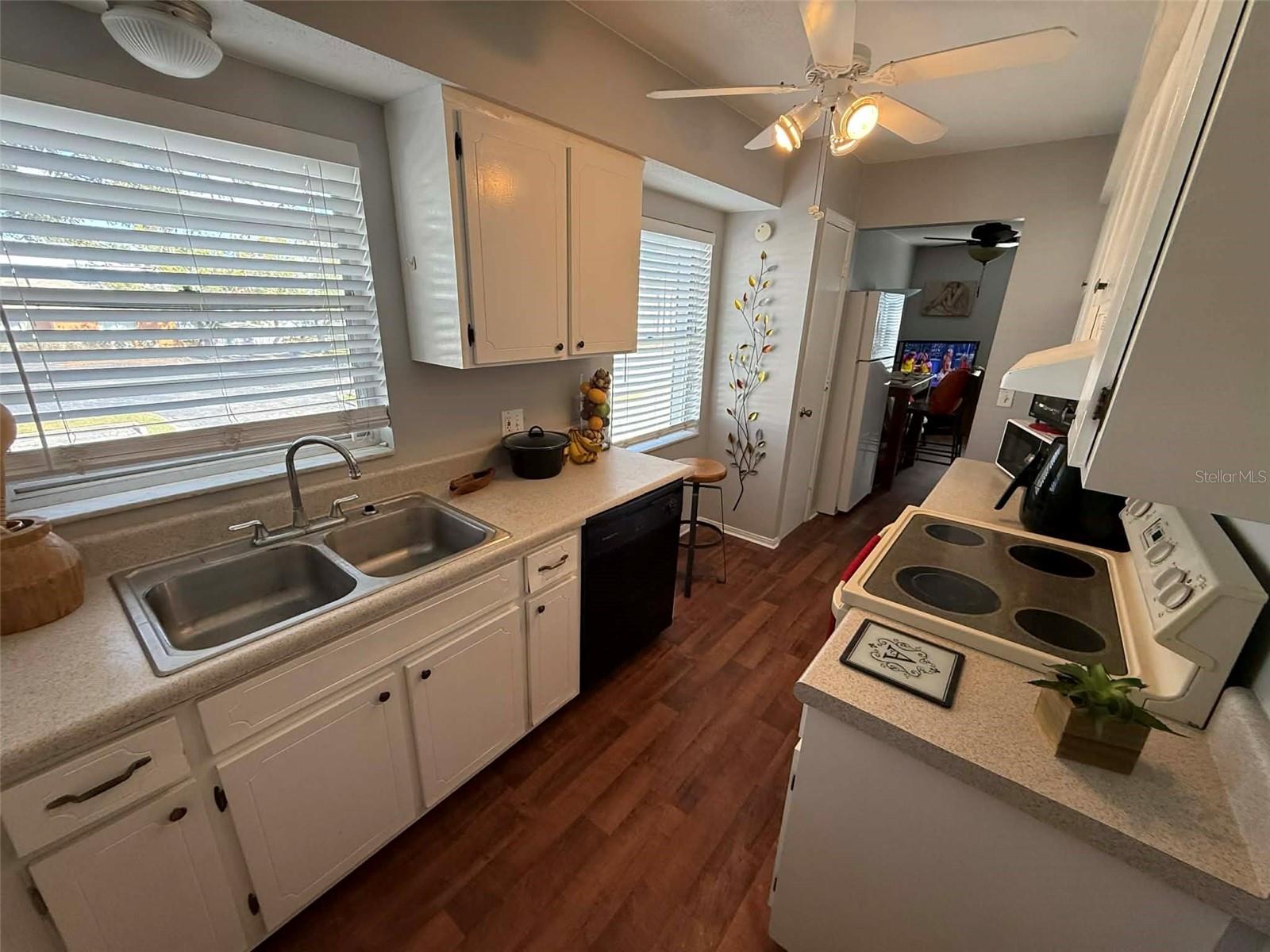 LES CHATEAUX CONDO - Residential