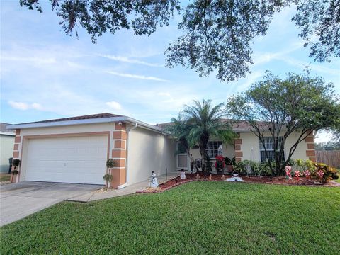 A home in LAKELAND