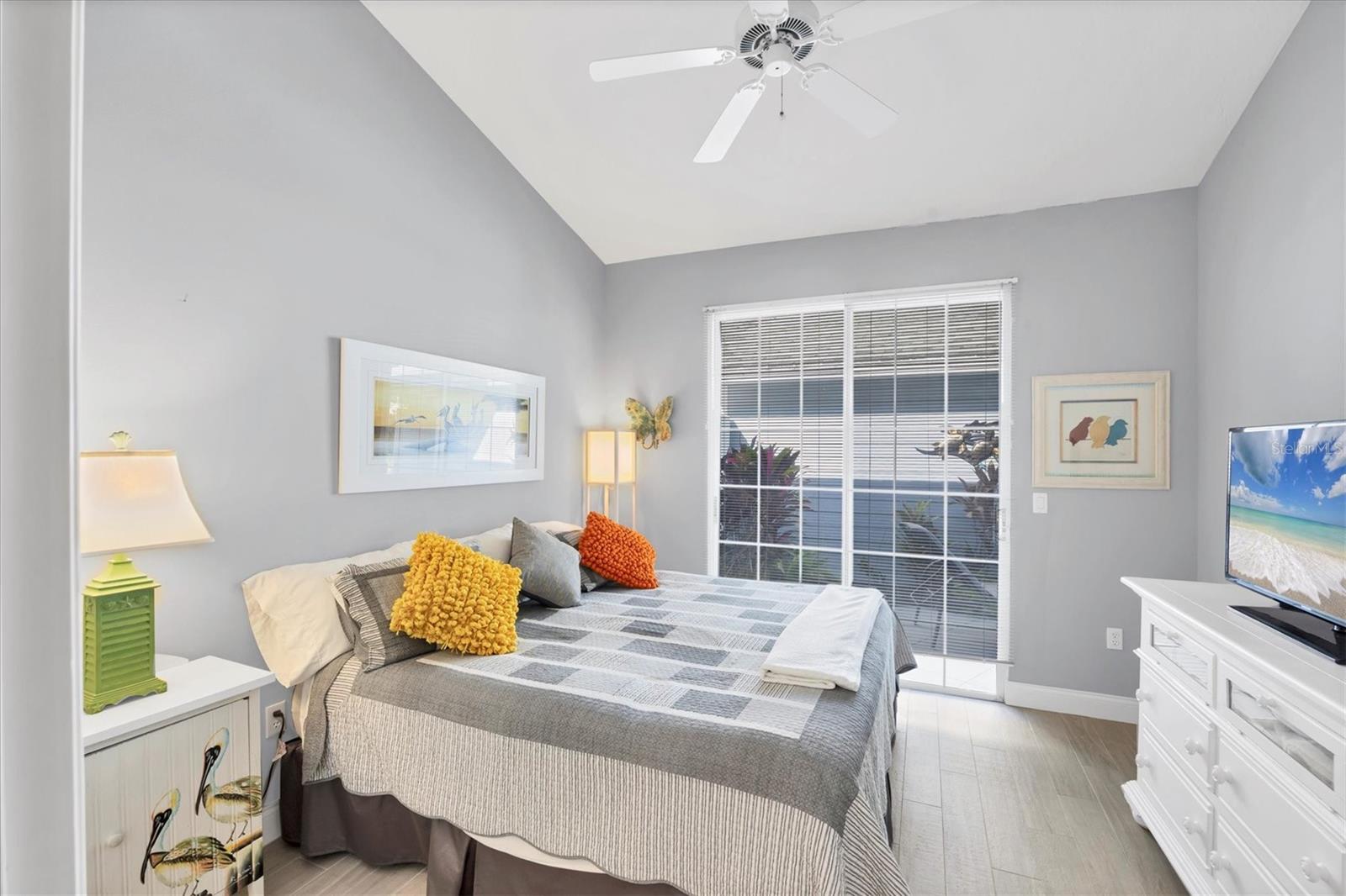 UNIVERSITY PARK COUNTRY CLUB - Residential