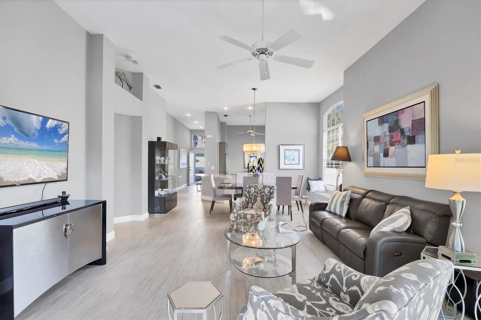 UNIVERSITY PARK COUNTRY CLUB - Residential