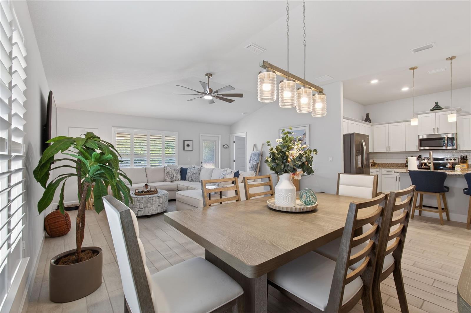 COUNTRY WAY SOUTH PH 1 PB 38 PG 79 - Residential