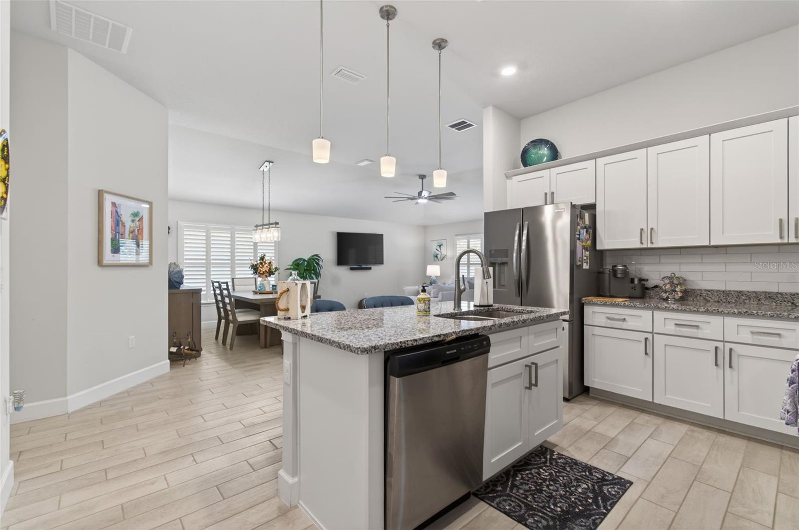 COUNTRY WAY SOUTH PH 1 PB 38 PG 79 - Residential