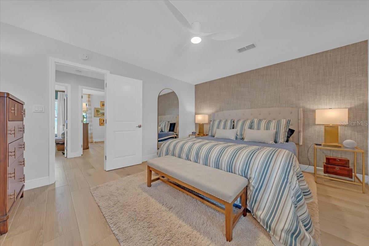 EAGLE MANOR - Residential