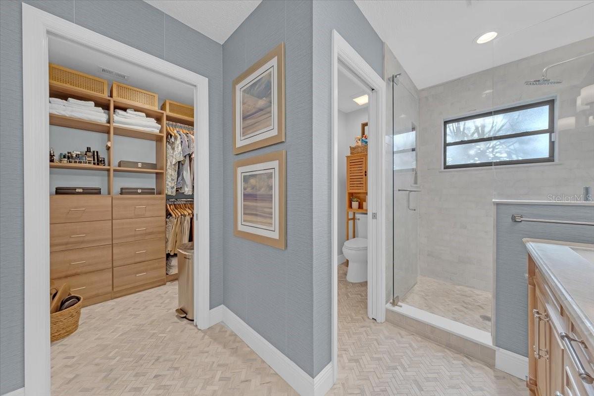 EAGLE MANOR - Residential