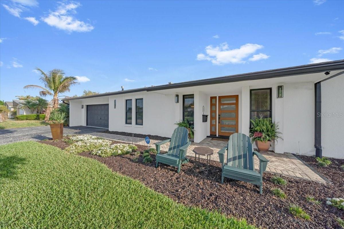 EAGLE MANOR - Residential