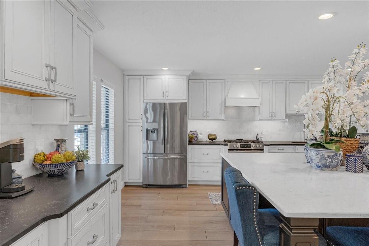 EAGLE MANOR - Residential