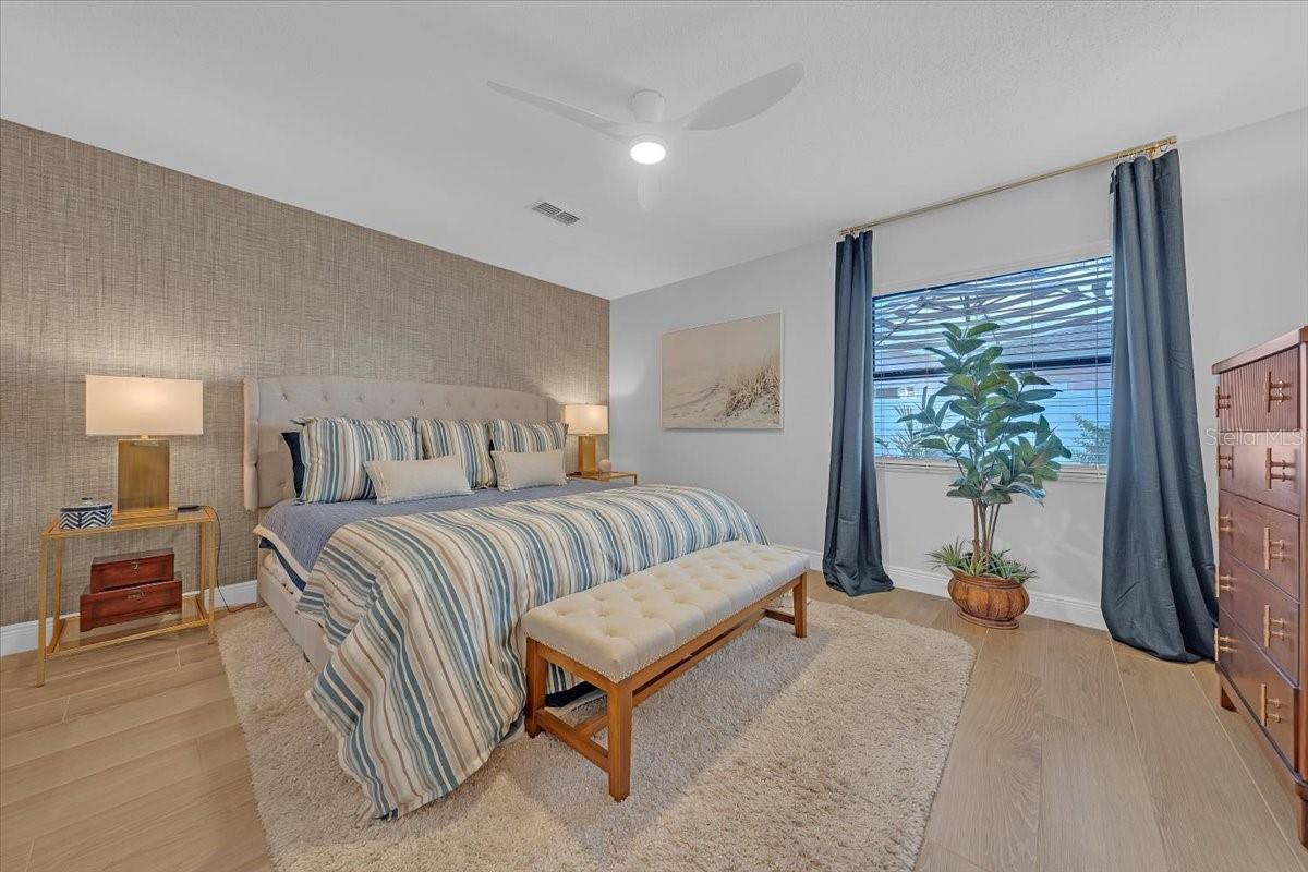 EAGLE MANOR - Residential