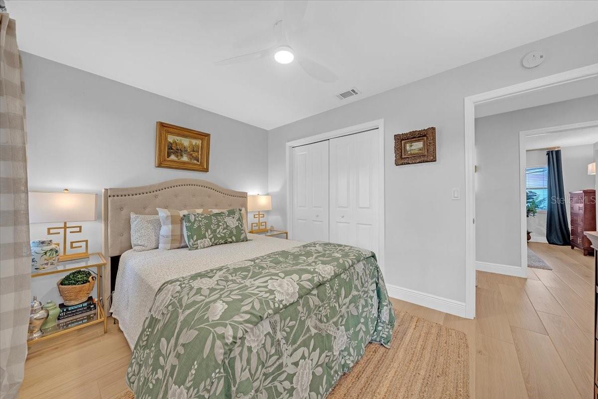 EAGLE MANOR - Residential