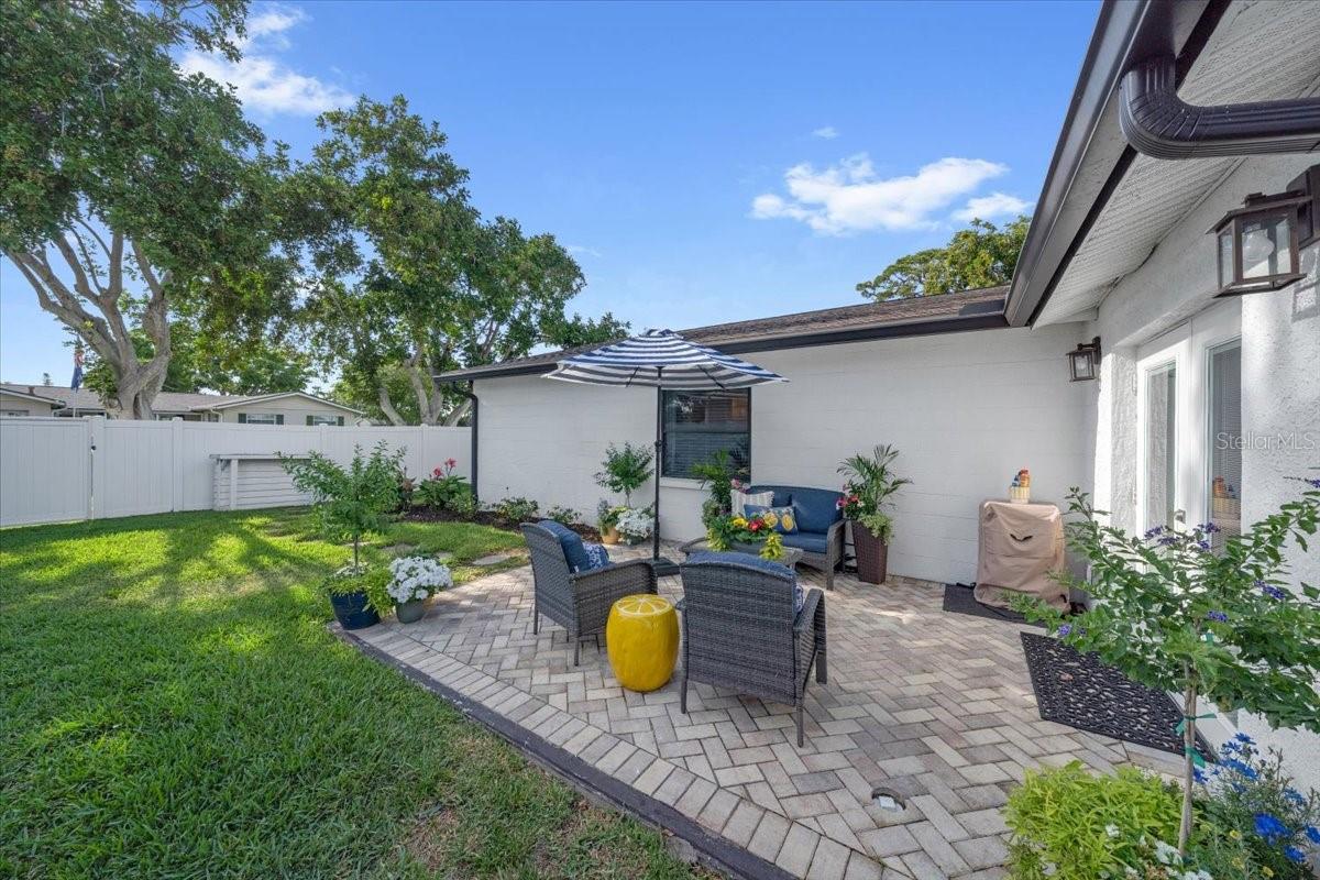 EAGLE MANOR - Residential