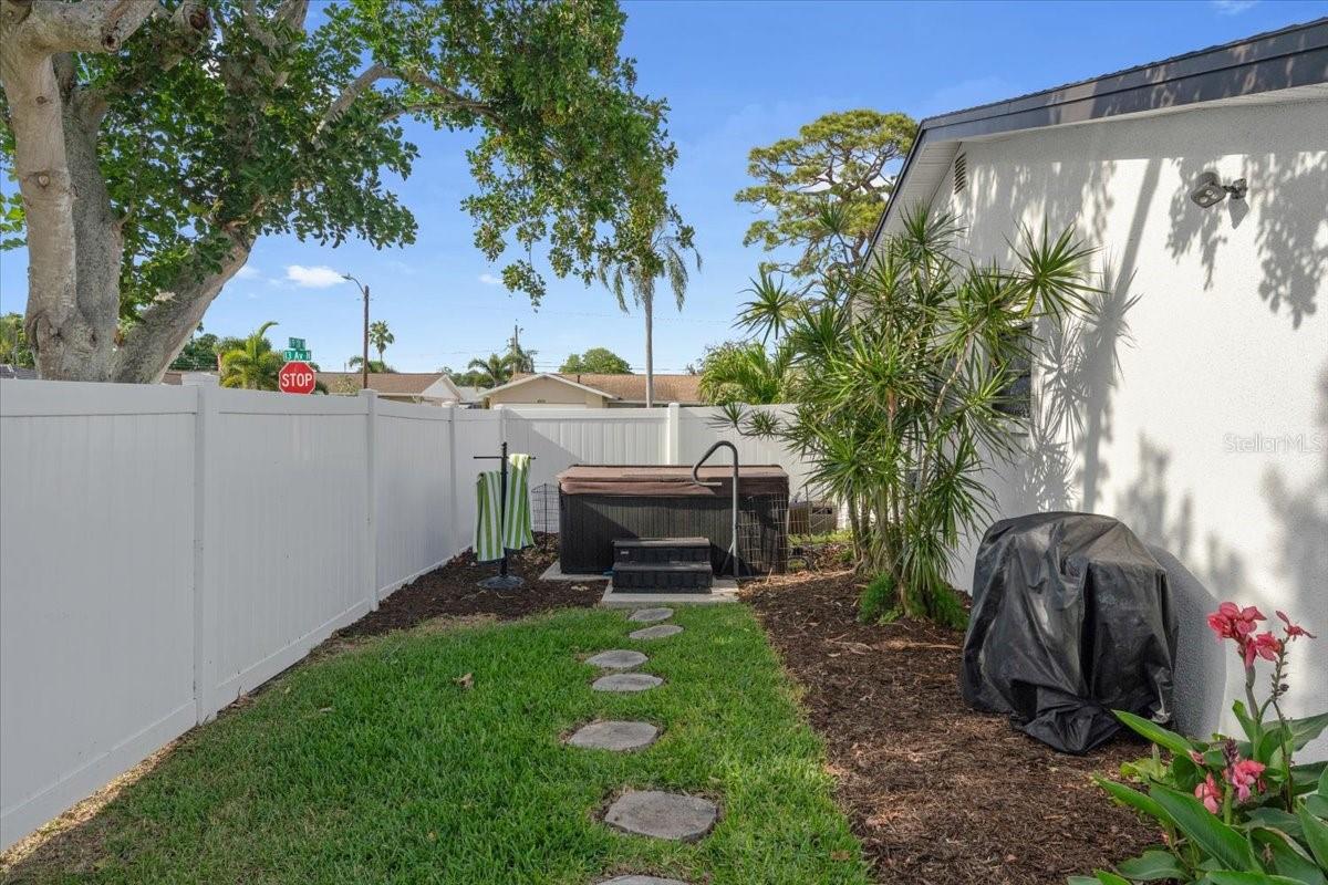 EAGLE MANOR - Residential