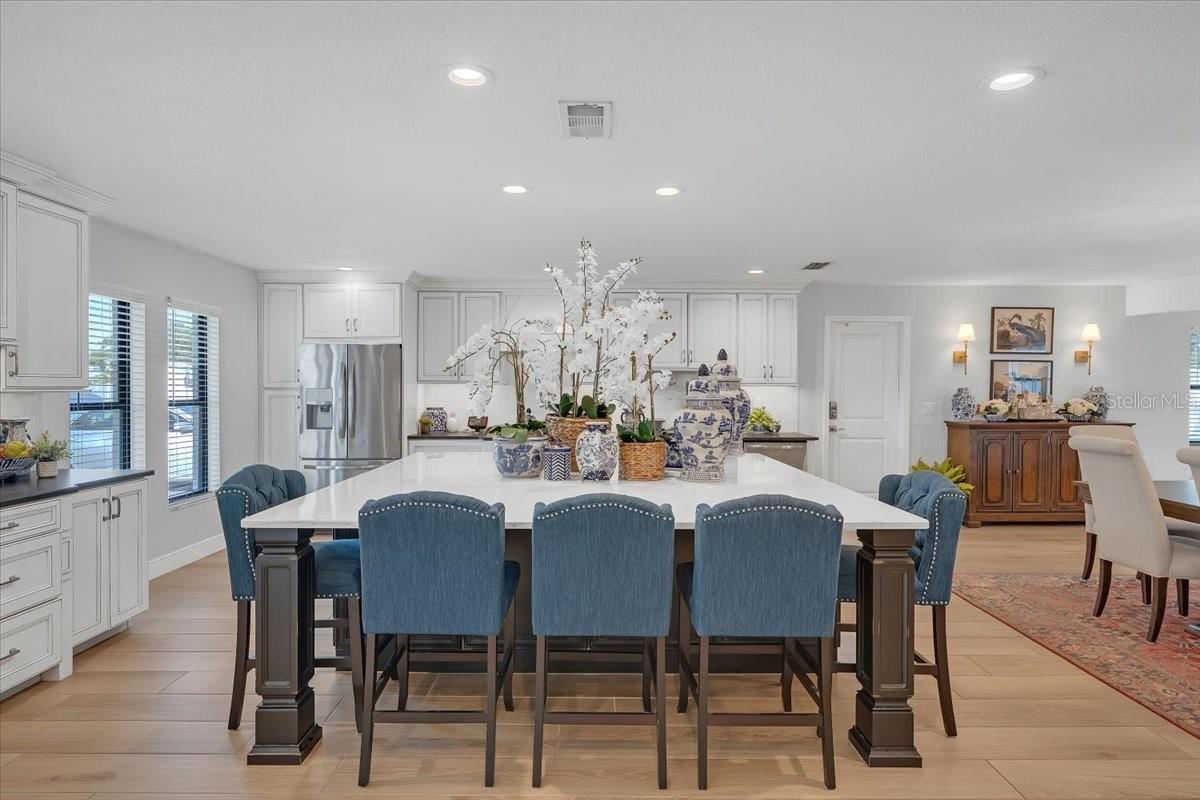 EAGLE MANOR - Residential