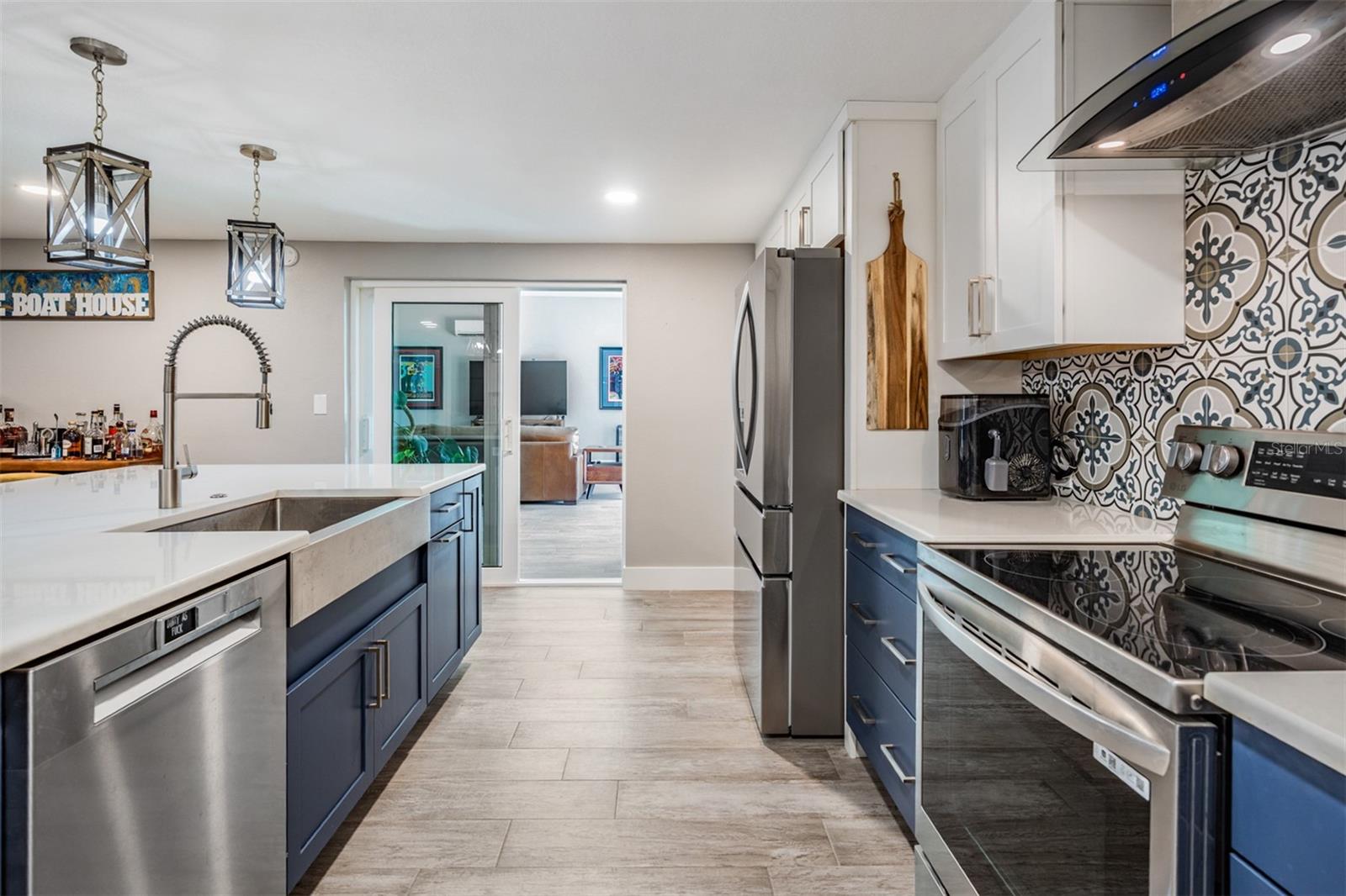 FLOR A MAR - Residential