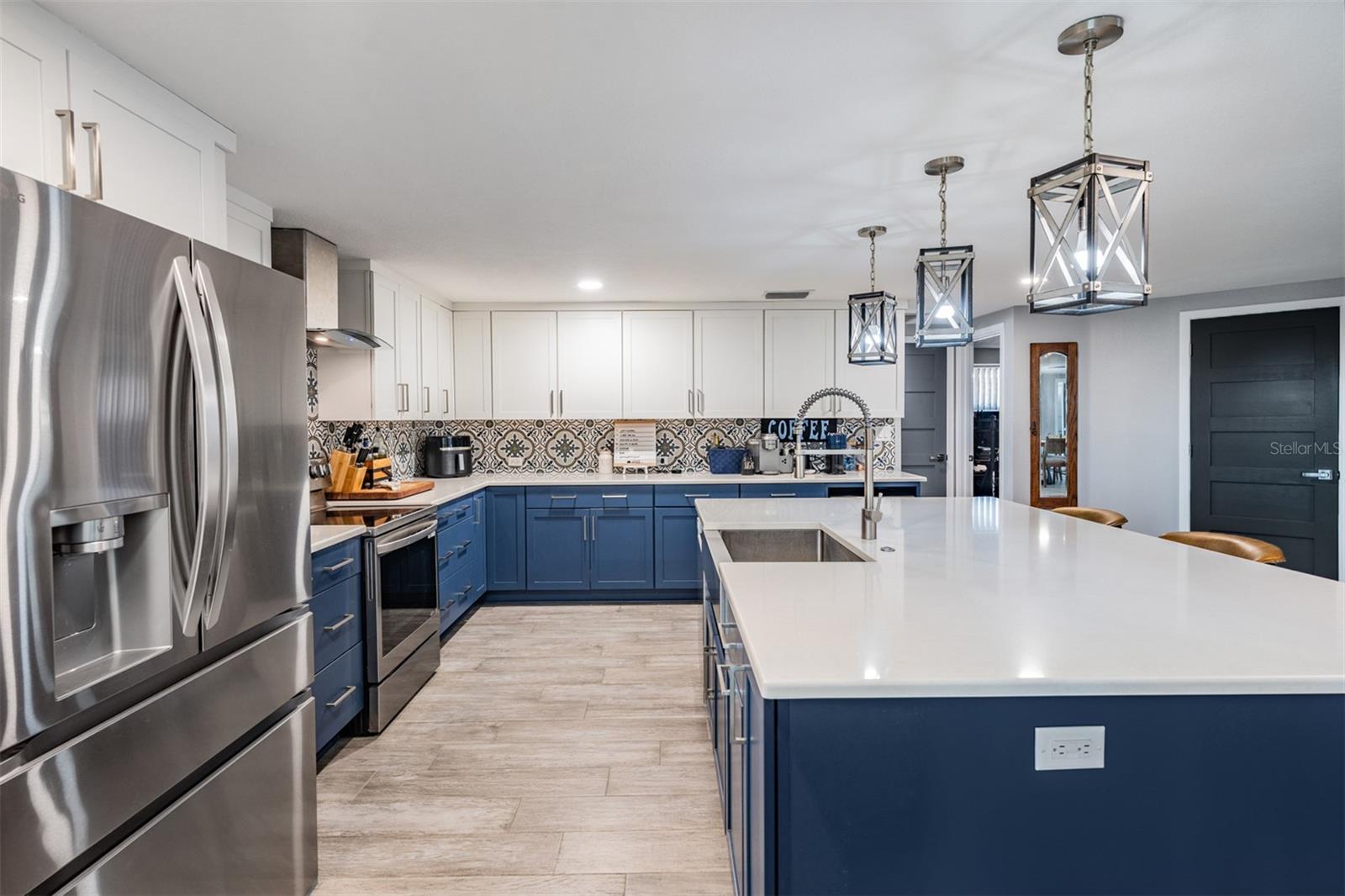 FLOR A MAR - Residential