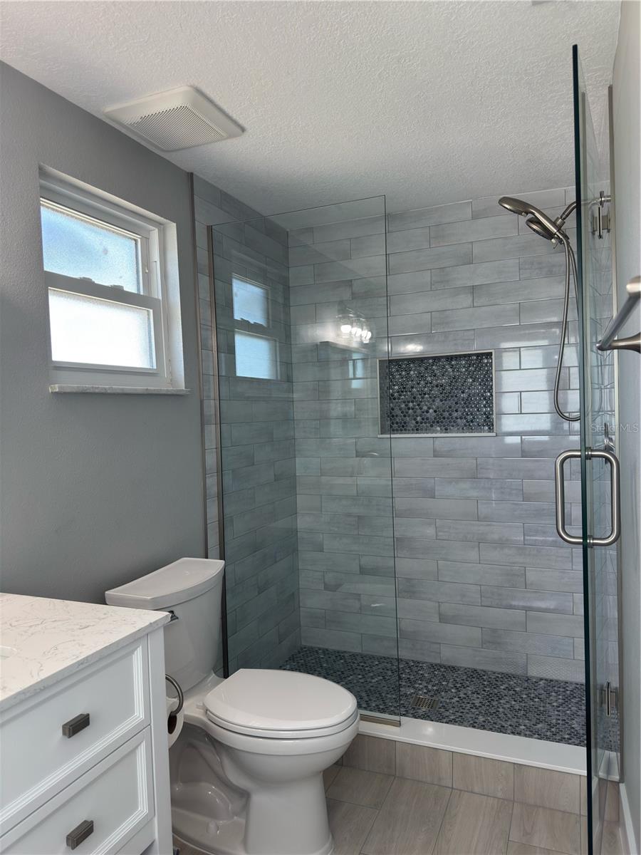 FLOR A MAR - Residential