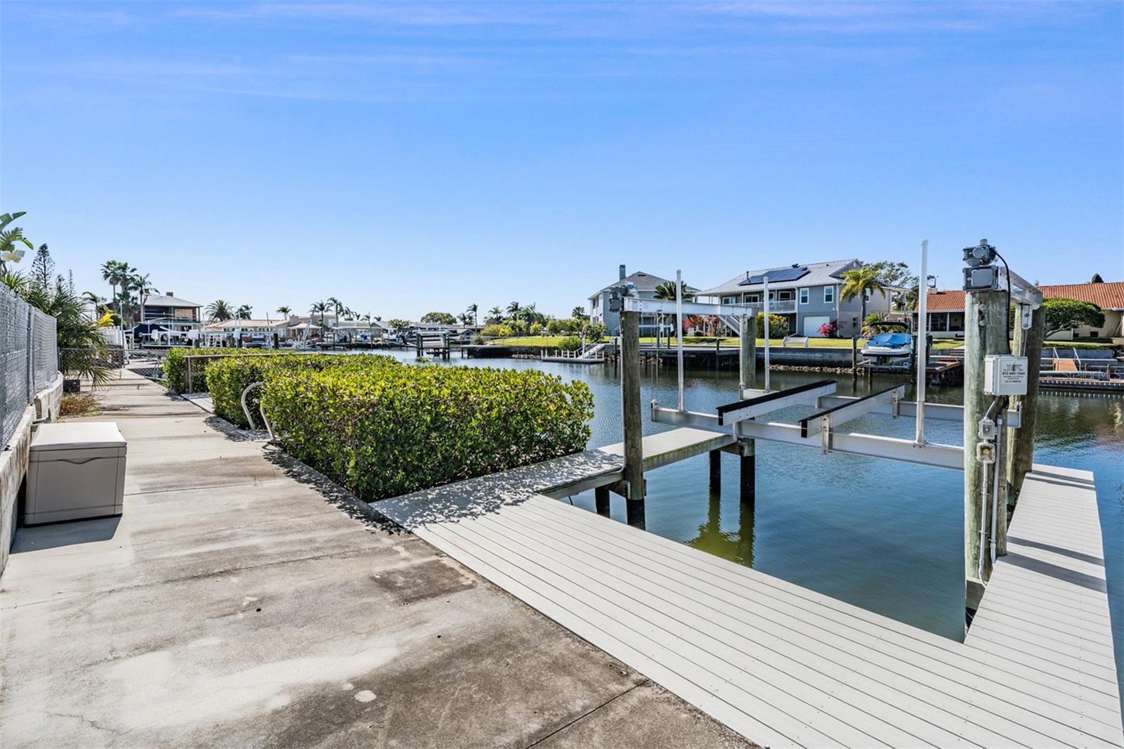 FLOR A MAR - Residential