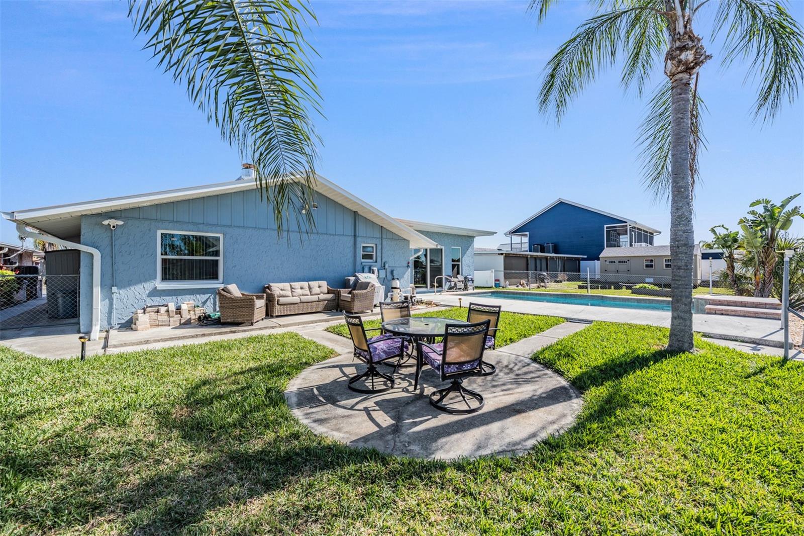 FLOR A MAR - Residential