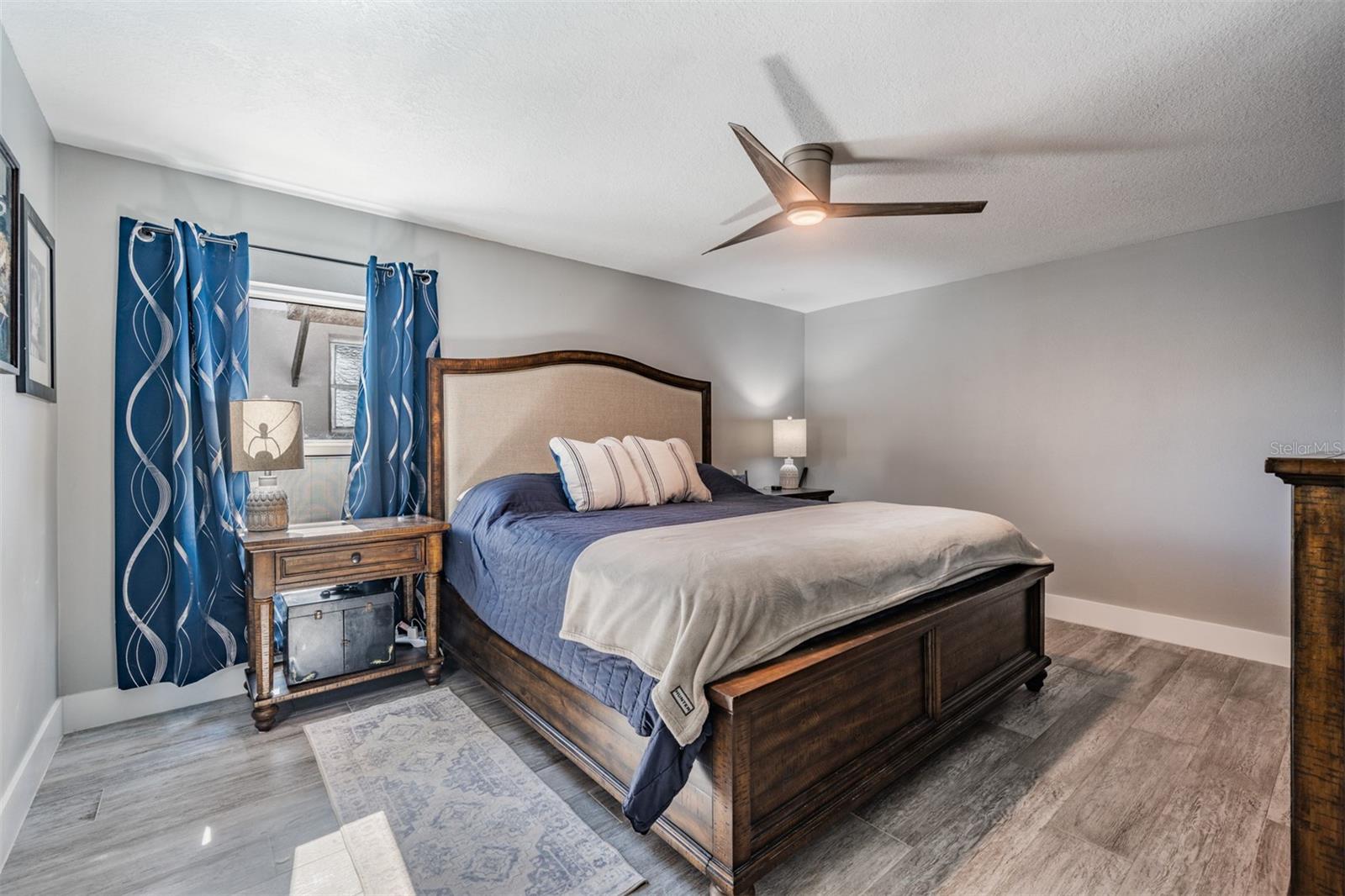 FLOR A MAR - Residential