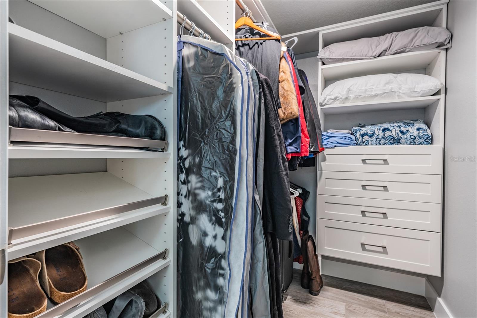 FLOR A MAR - Residential