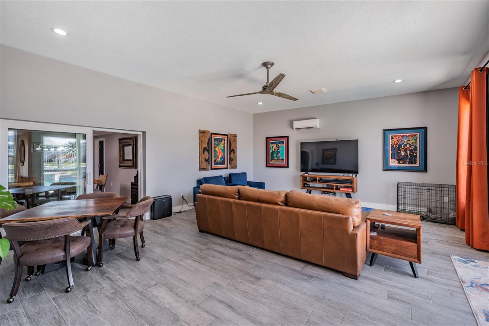 FLOR A MAR - Residential