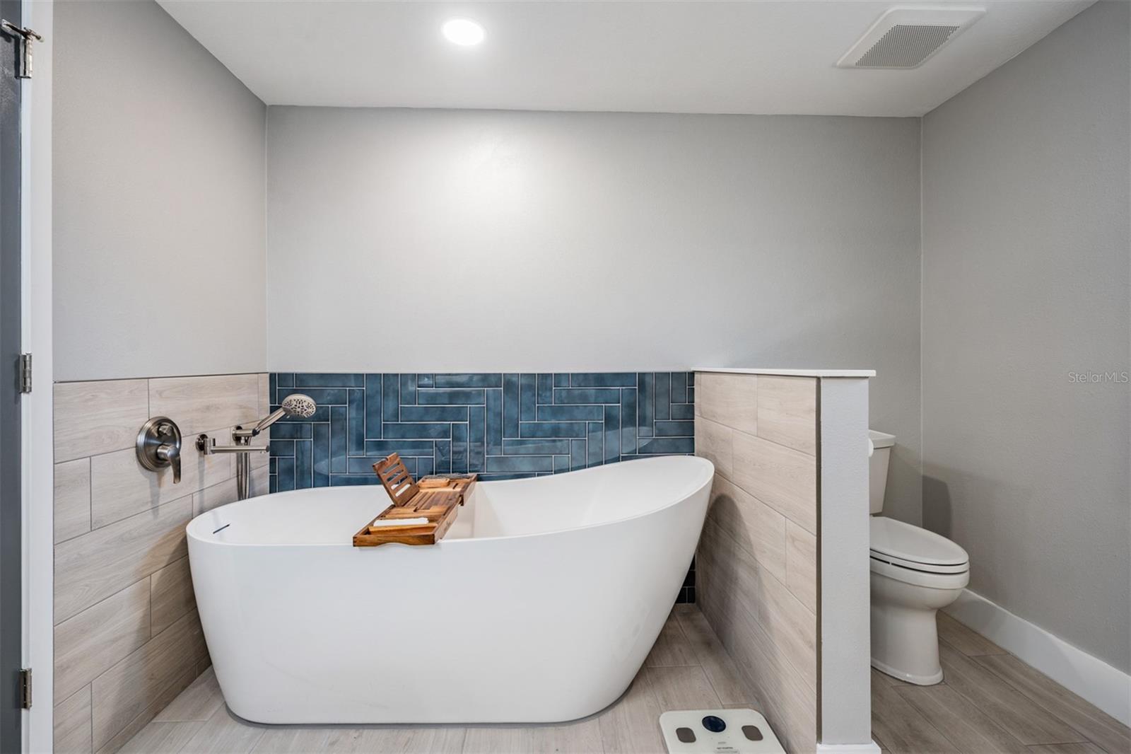 FLOR A MAR - Residential