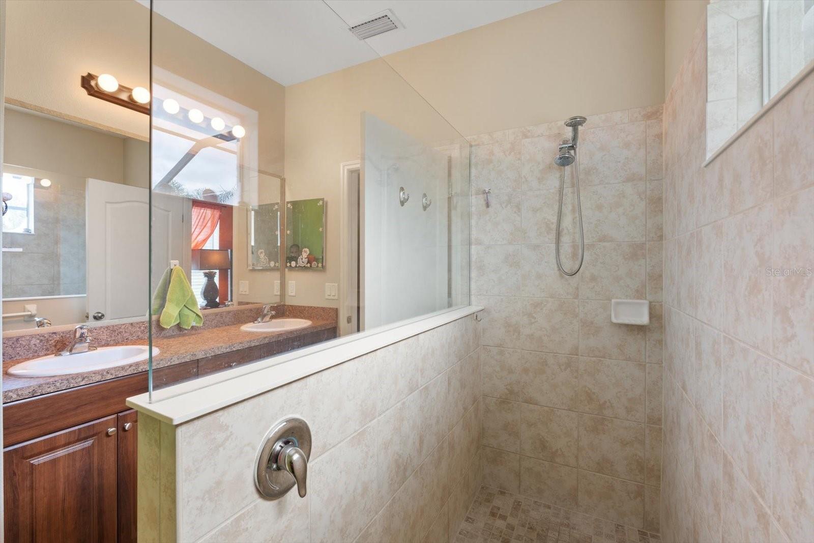 CENTRAL PARK PH B-1 - Residential