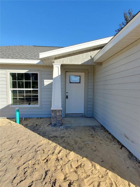 A home in DUNNELLON