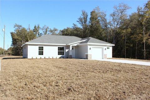 A home in DUNNELLON