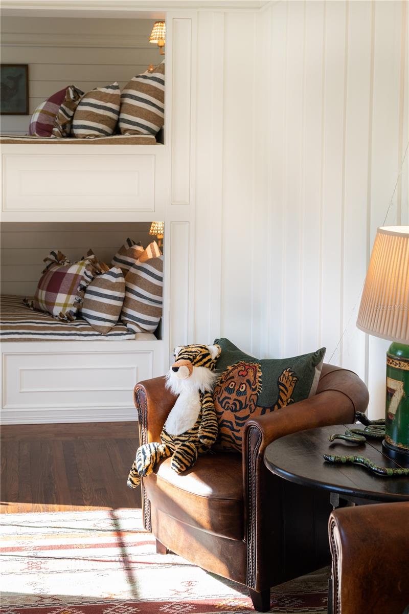 MOUNTAIN LAKE UNREC - Residential