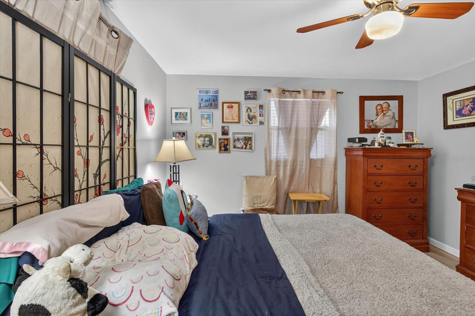TRENTWOOD MANOR - Residential