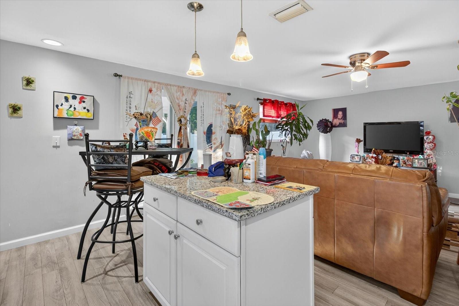 TRENTWOOD MANOR - Residential