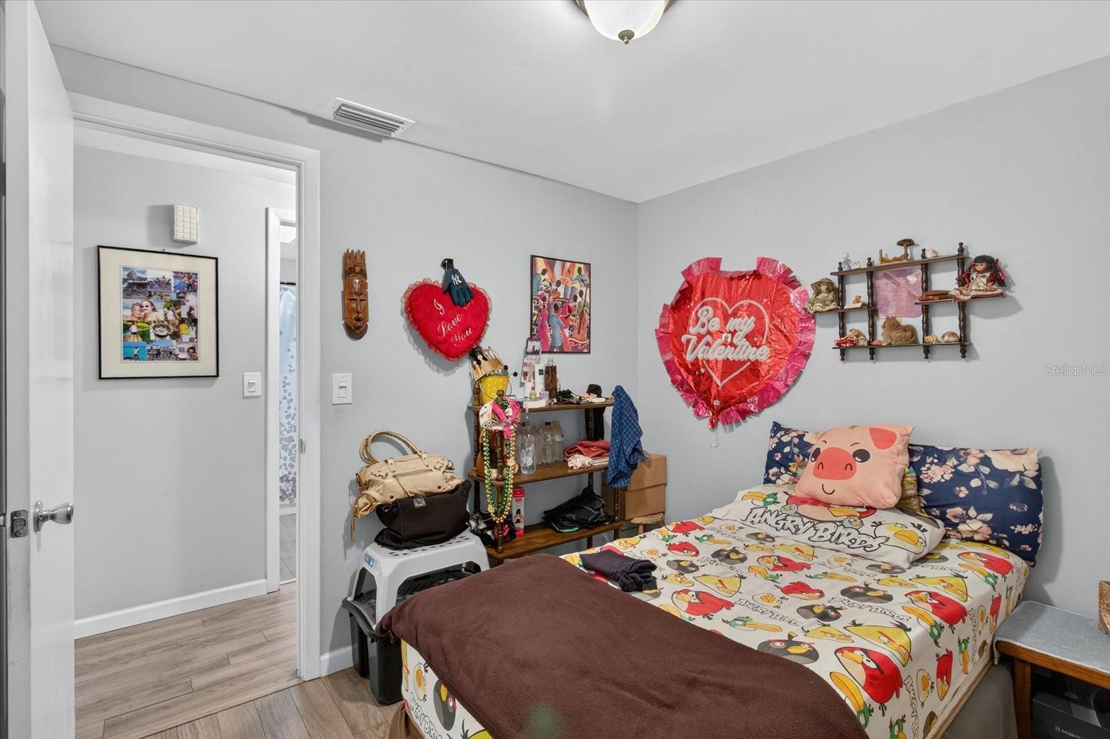 TRENTWOOD MANOR - Residential