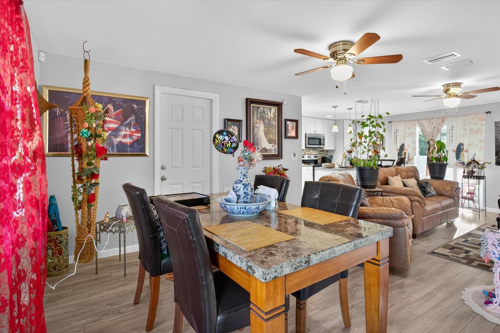 TRENTWOOD MANOR - Residential