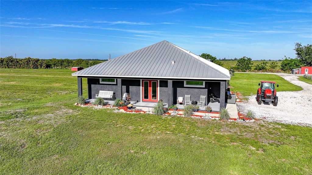 Photo of 9931 SE English Avenue, Arcadia, FL 34266 (MLS # C7521359)