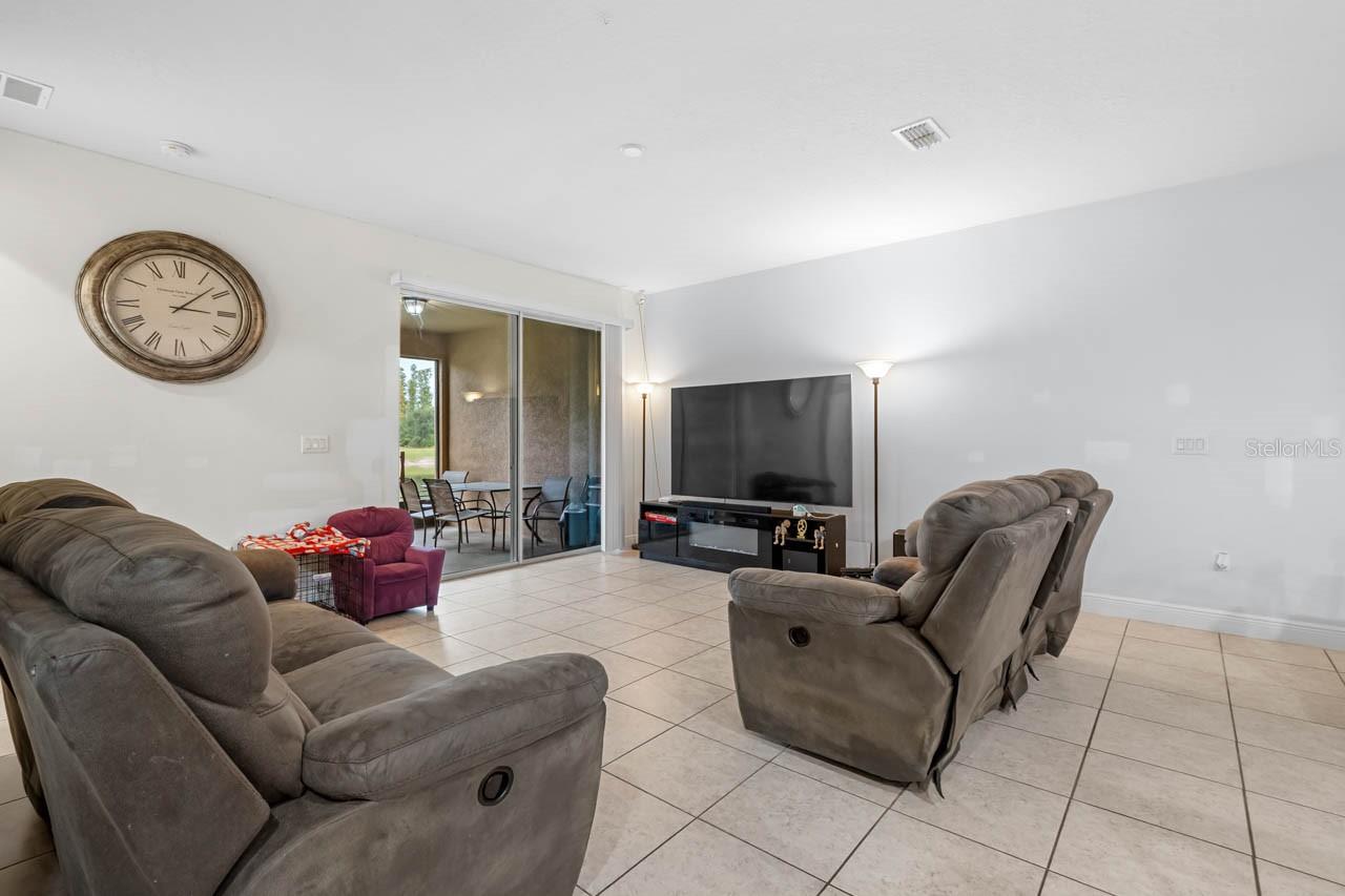 BOYETTE PARK PH 1E - Residential