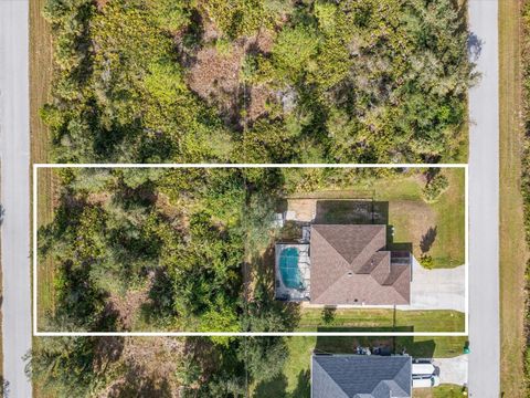 A home in PORT CHARLOTTE