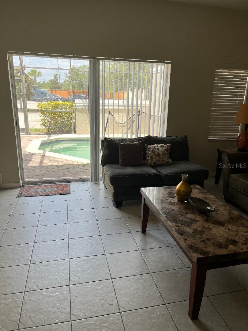 BELLAVIDA PH 01 - Residential Lease