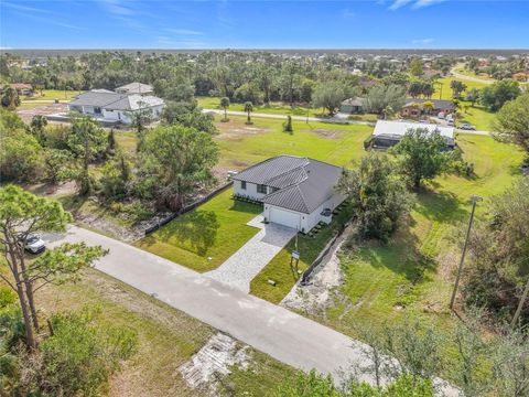 A home in PUNTA GORDA