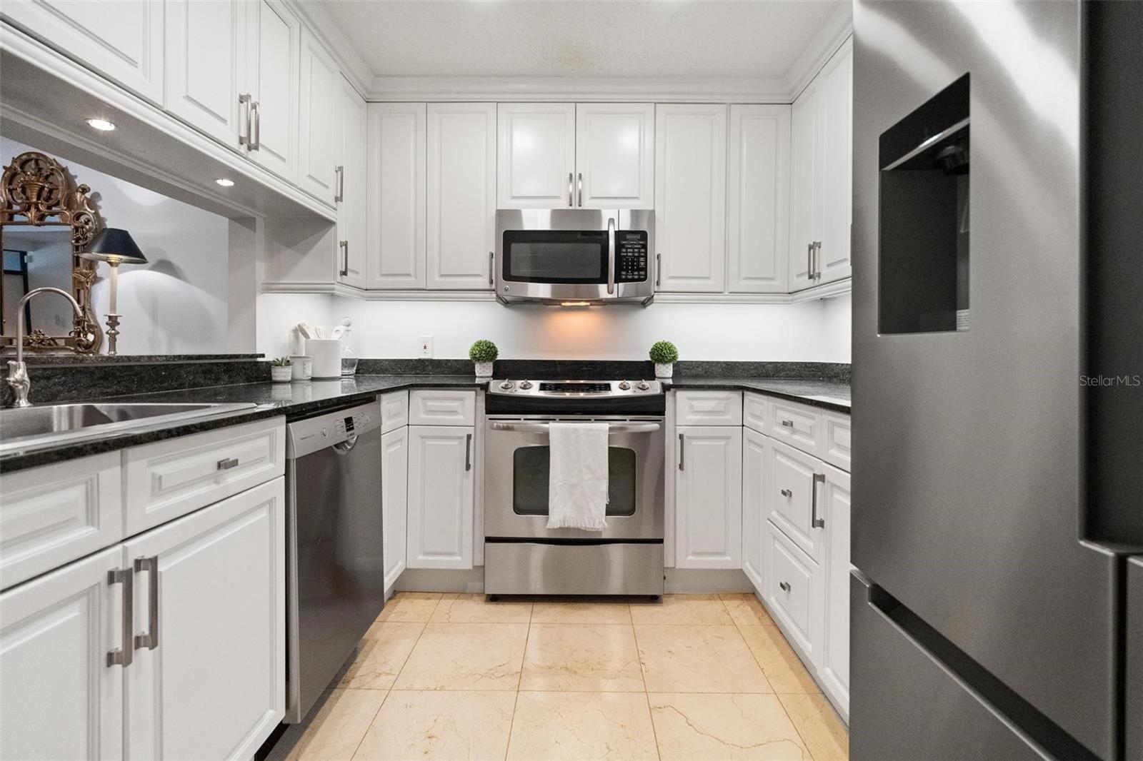 301 2ND STREET N 14
