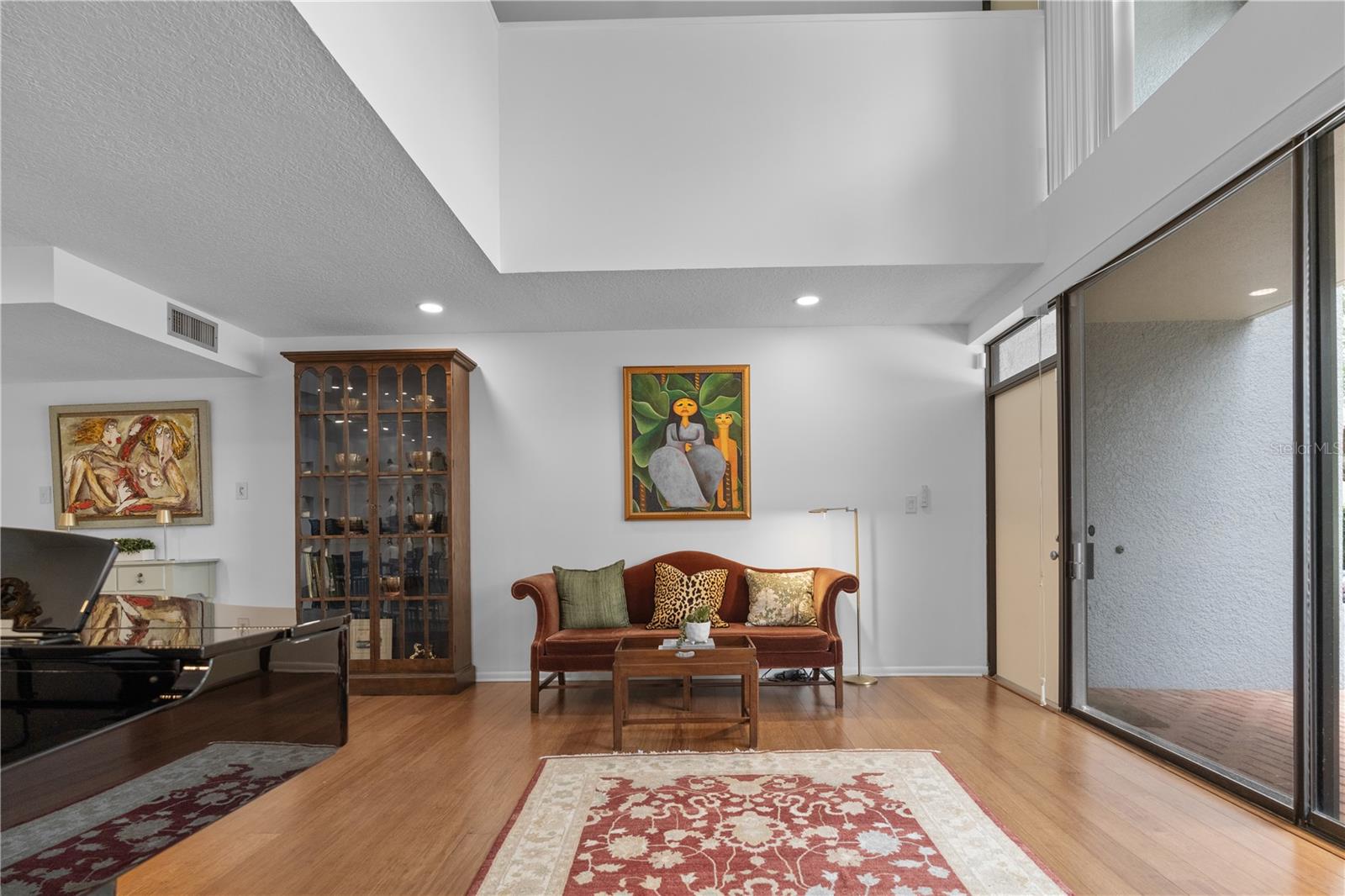 301 2ND STREET N 14