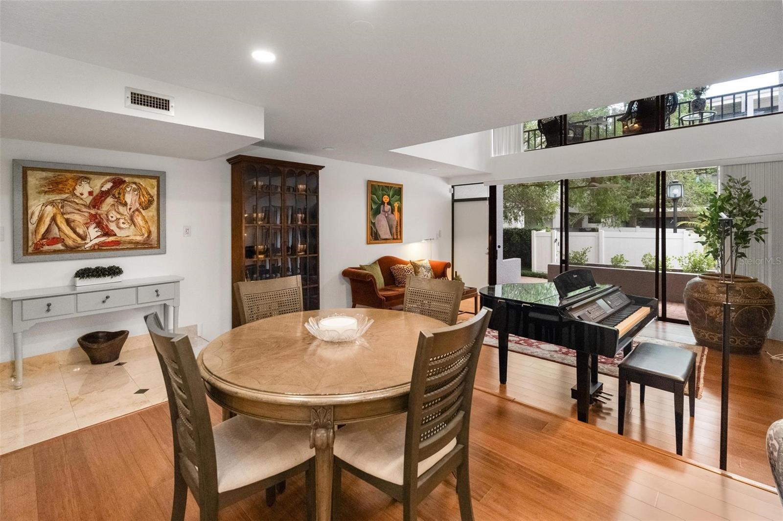 301 2ND STREET N 14